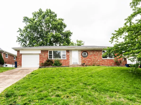 201 Bridgeview Ln, Saint Louis, MO 63129