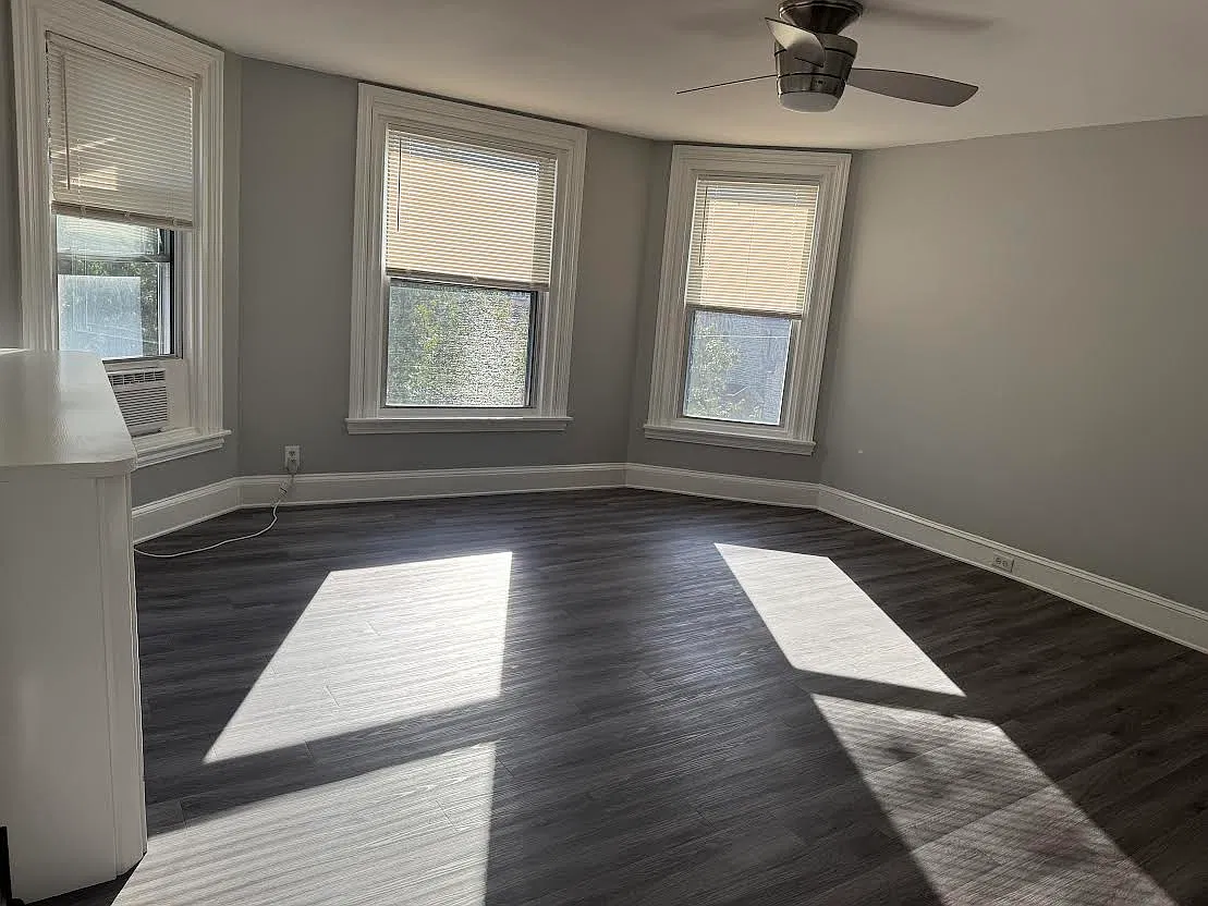 Studio, 652 sqft, $1,250 — Photo 1