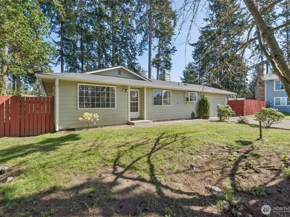 1206 Independence Court, Oak Harbor, WA 98277