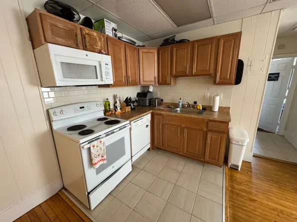 439 Cambridge St APT 31, Boston, MA 02134