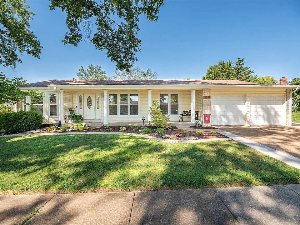 1st image of 5281 Bloomfield Dr