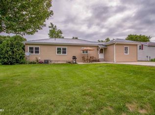 411 E Lena St, Lena, IL 61048