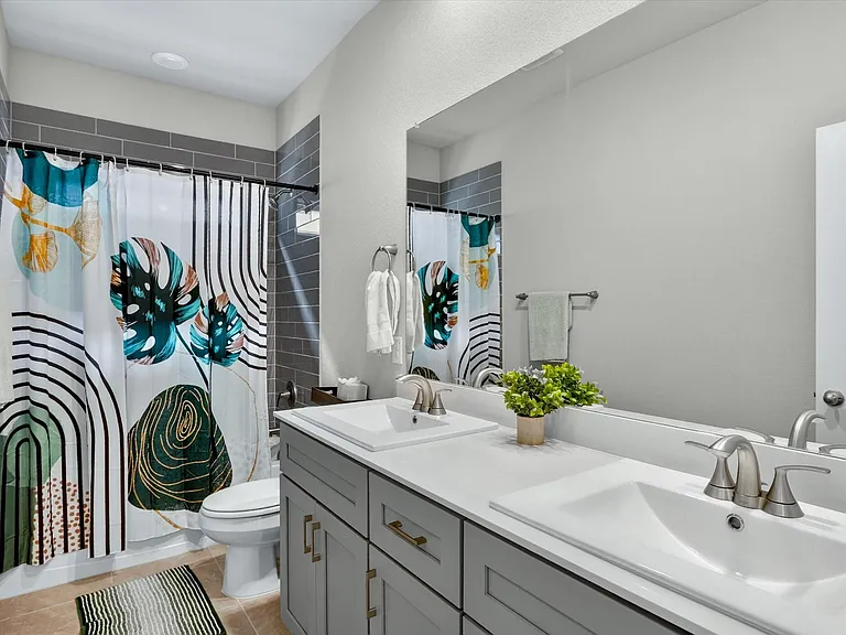 4811 Aldenbury St — Photo 35