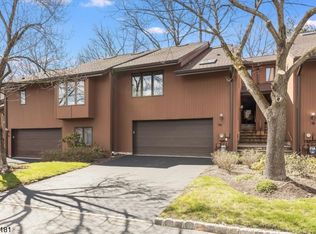 74 Cummings Cir, West Orange, NJ 07052