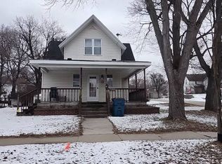 520 S Bridge St, Belding, MI 48809