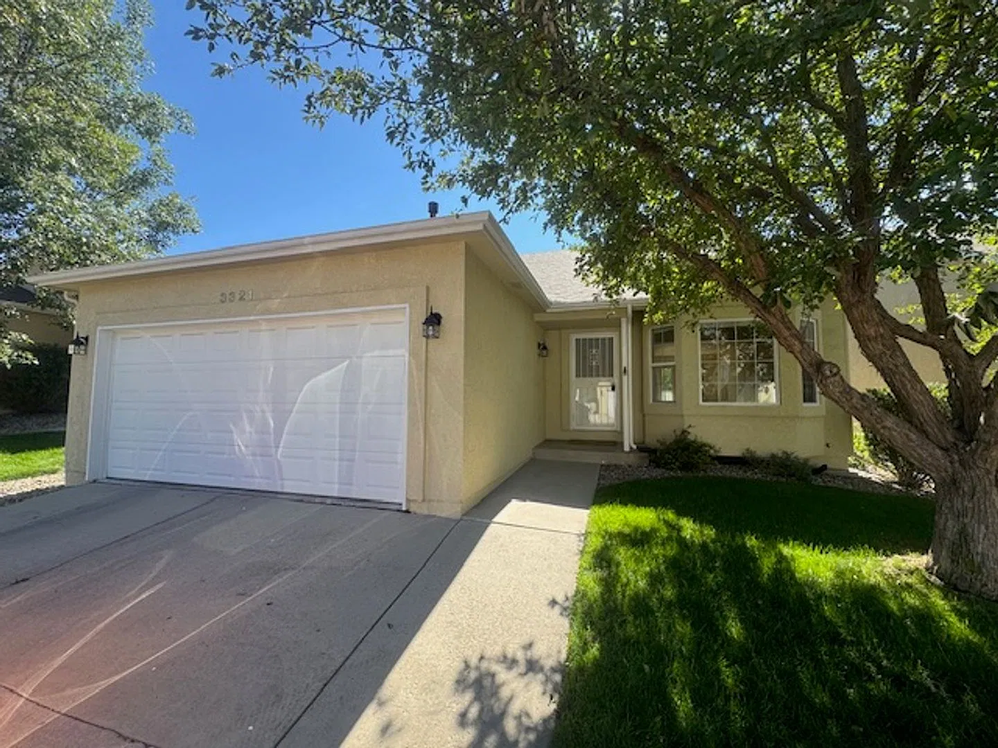 Spacious 3-Bedroom, 3-Bath Home with Open-Space Views & Attached Garage — Photo 1