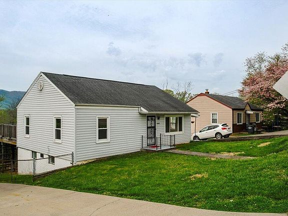 4th image of 1949 W Stone Dr