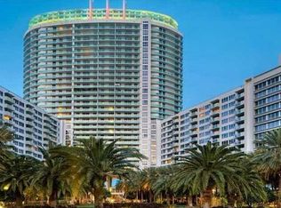 15 Bay Rd, Miami Beach, FL 33139