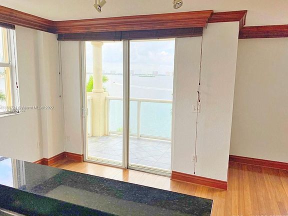 4th image of 1625 Kennedy Cswy APT 607A