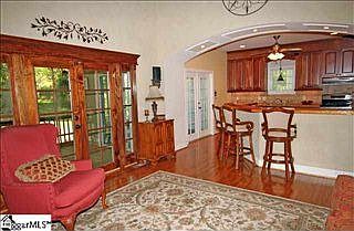 5th image of 7 McDaniel Ct