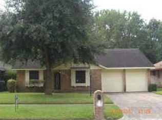 8438 Sterlingshire St, Houston, TX 77078