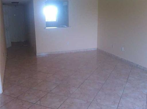 2nd image of 4111 Stirling Rd APT 408