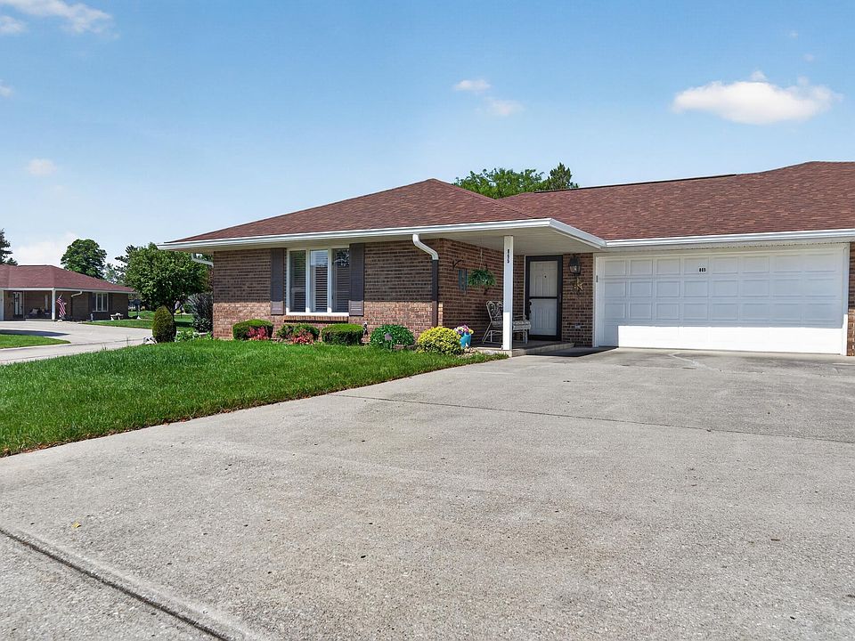 1st image of 865 E Bell Dr