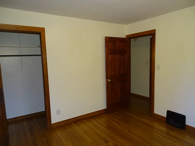11370 Somerset Rd — Photo 8