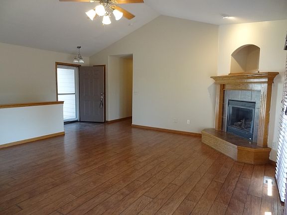 3rd image of 4602 E Willow Point Ct