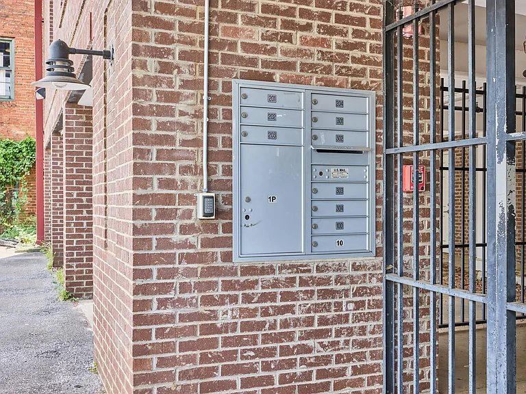 301 Augusta St #202 — Photo 22