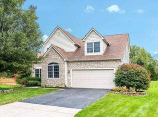 6605 Hermitage Dr, Westerville, OH 43082