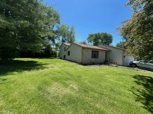 3432 Society Hill Ct, Columbus, OH 43219