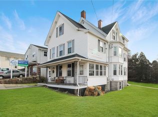 27 Oak St, Westerly, RI 02891