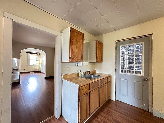 3rd image of 1514 N Elston Ave #2