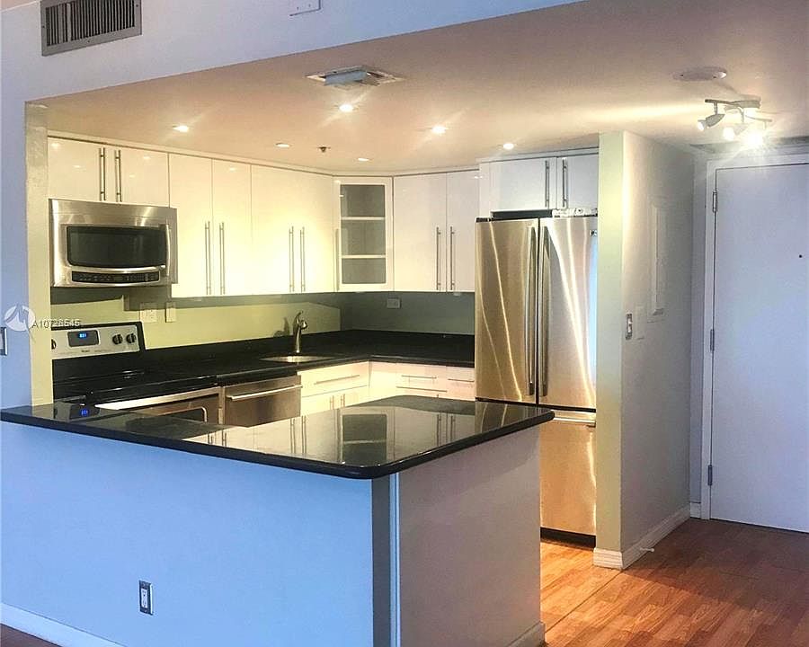1st image of 20225 NE 34th Ct APT 1719