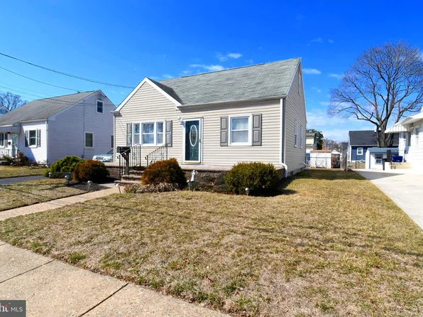 711 Chestnut St, Florence, NJ 08518