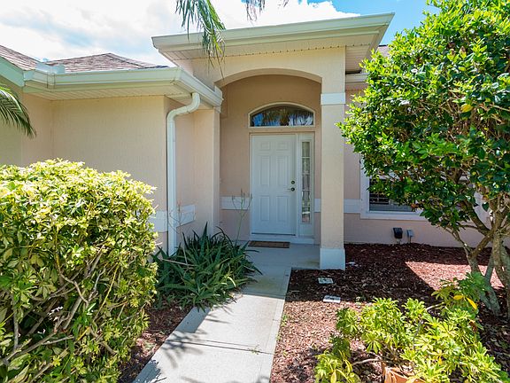 2nd image of 4210 Ventana Blvd