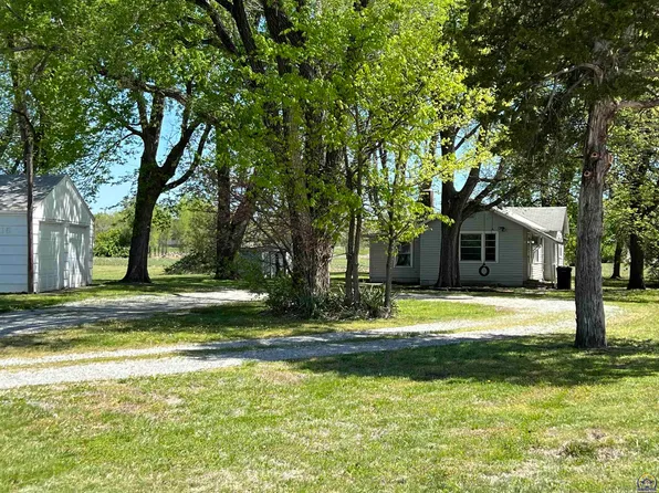 2716 NW Topeka Blvd, Topeka, KS 66617
