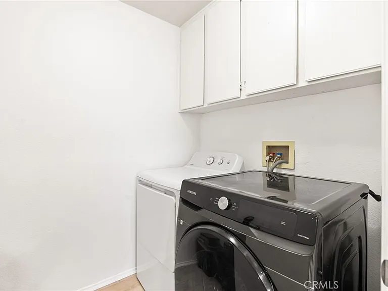 1489 E Francis Dr — Photo 13