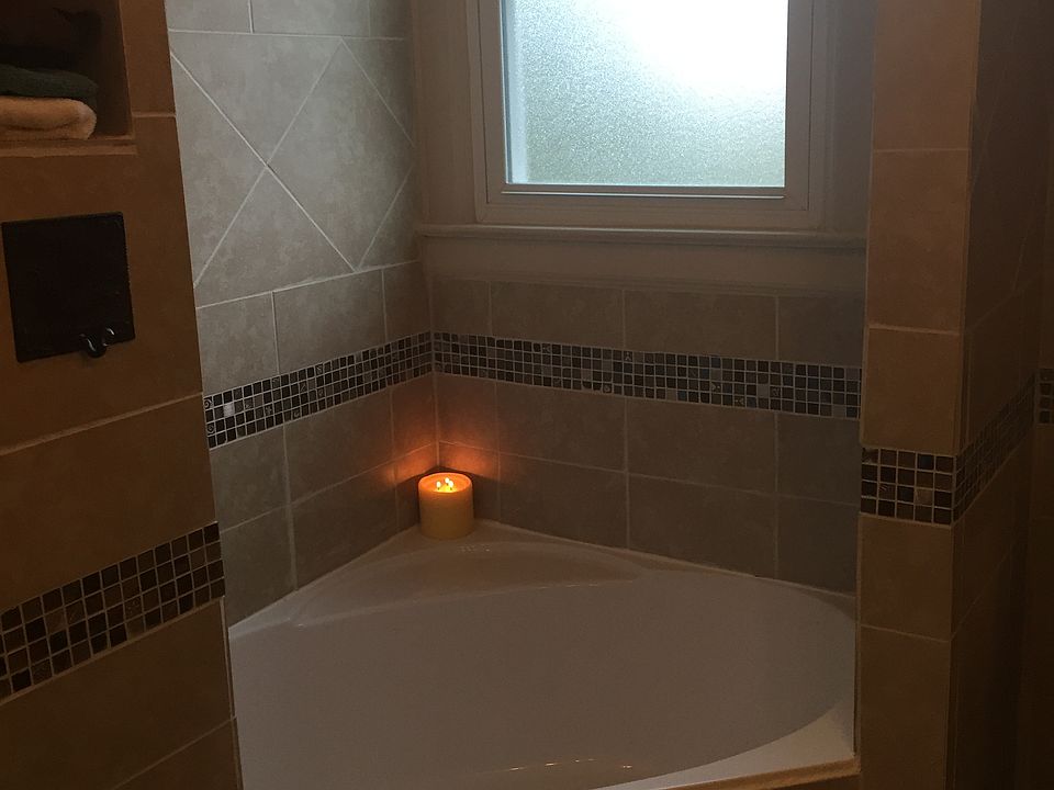 1st image of 3322 Idlewild Dr