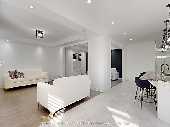 5th image of 2885 Foxden Sq