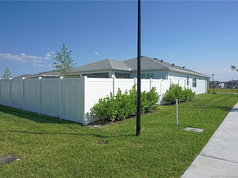 14143 SW Safi Ter — Photo 33