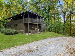 686 Laurel Hill Ln, Ellijay, GA 30536