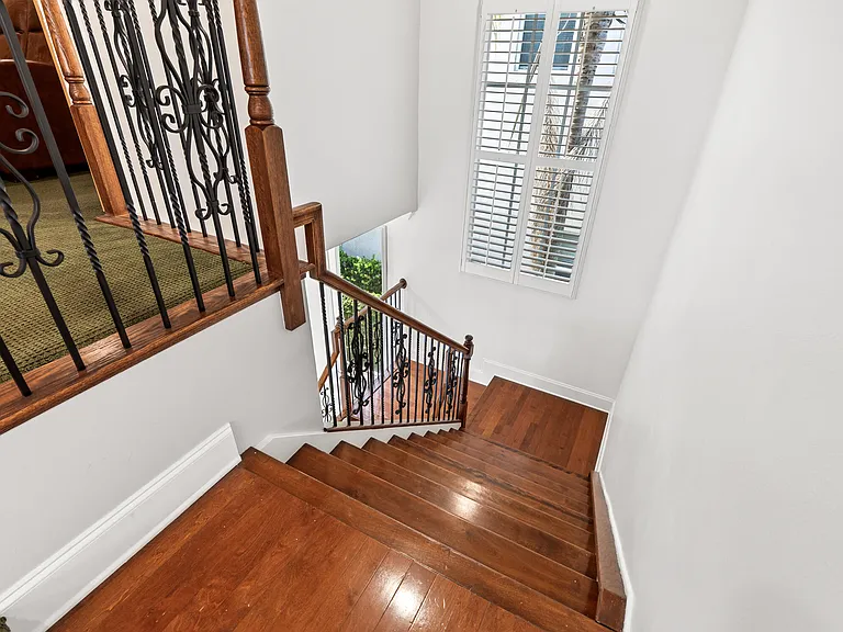17550 Circle Pond Ct — Photo 63
