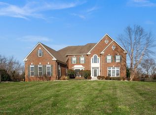 9 Jake Dr, Cream Ridge, NJ 08514