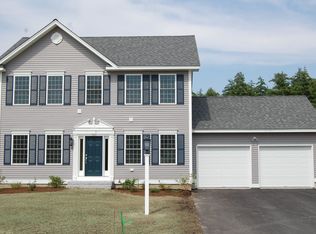 4 Claire St #64, Merrimack, NH 03054