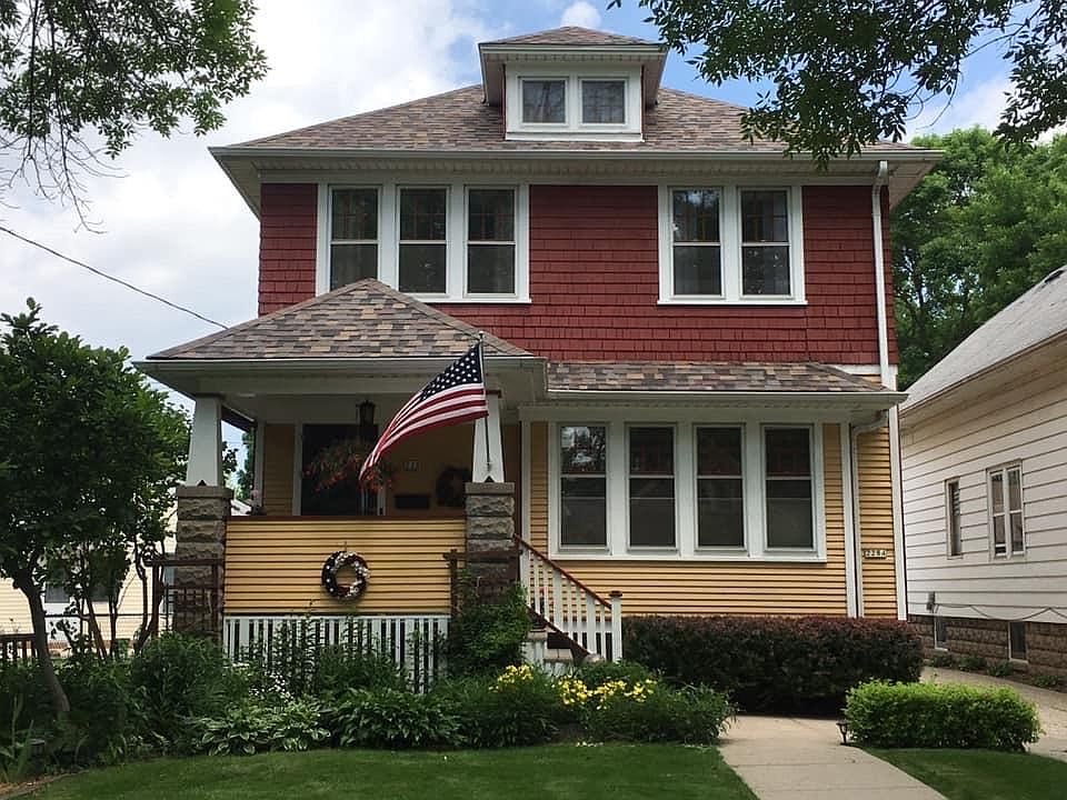1st image of 228 E Plainfield Ave