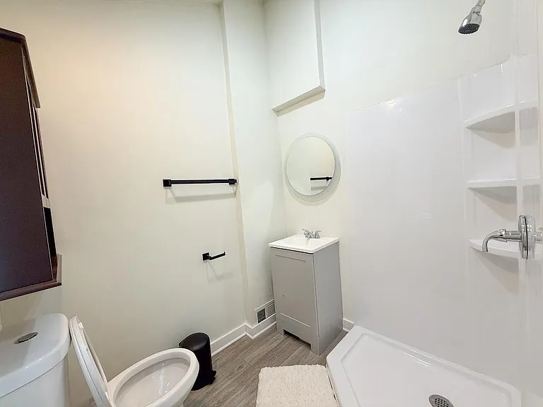 Private Bathroom2