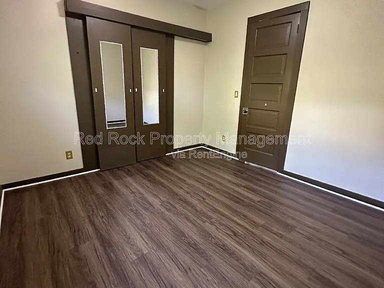 835 Elm St — Photo 4