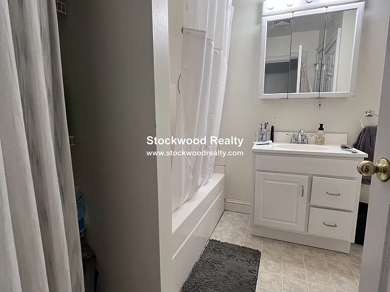 16 Gates St #1 — Photo 18