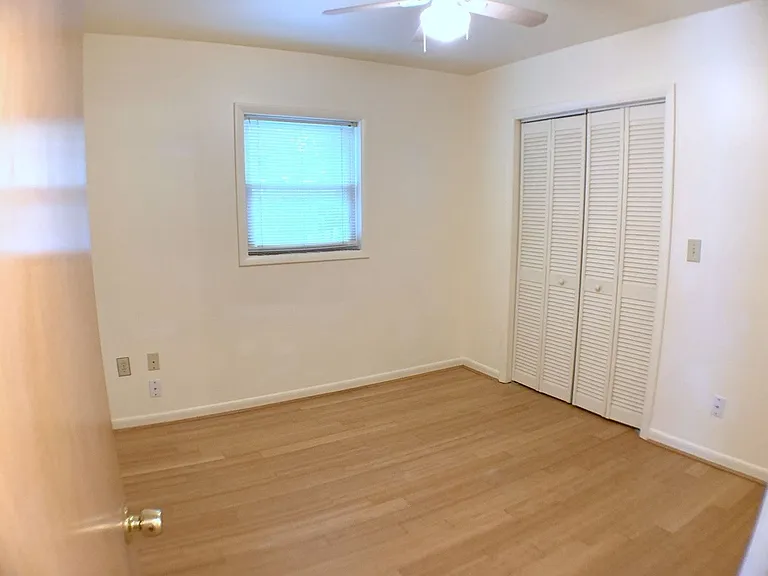 2814 W Price Ave — Photo 7