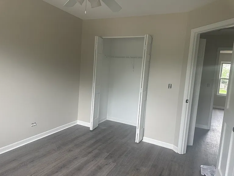 Huntcliff Rd — Photo 11