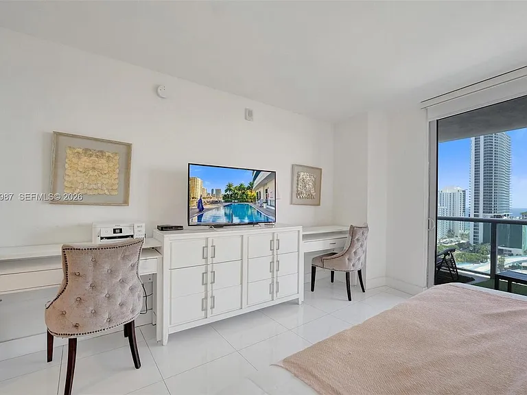 2600 E Hallandale Beach Blvd #T1902 — Photo 62