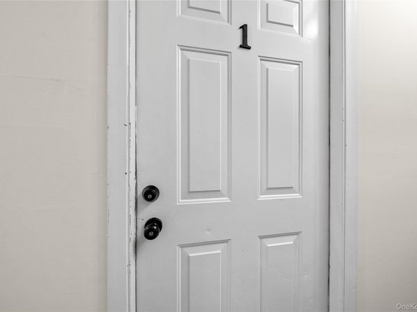 402 Jericho Tpke #1