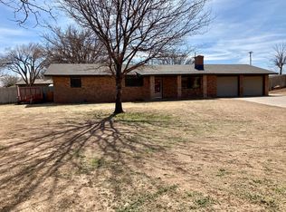 7002 Santa Rosa Cir, Plainview, TX 79072