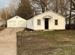 225 Linden Ave, Fremont, MI 49412