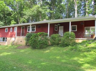 108 Locust Ln, Oak Ridge, TN 37830