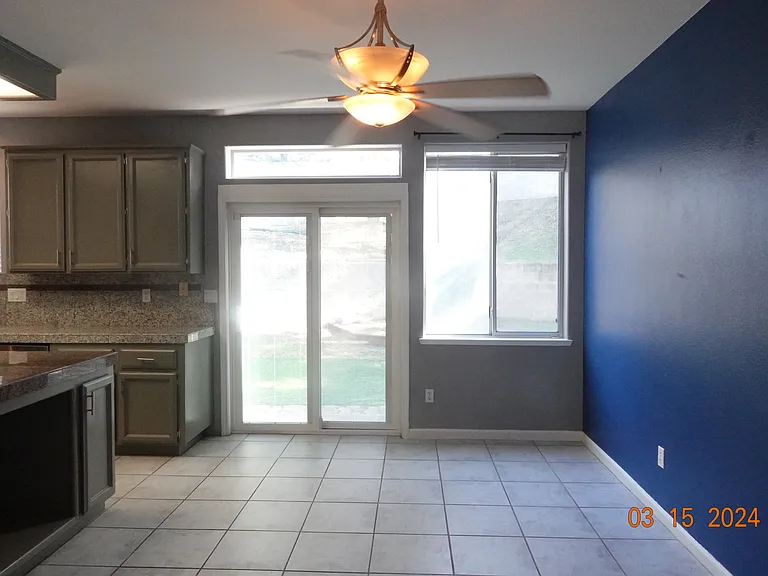 8112 Deer Spring Cir — Photo 6