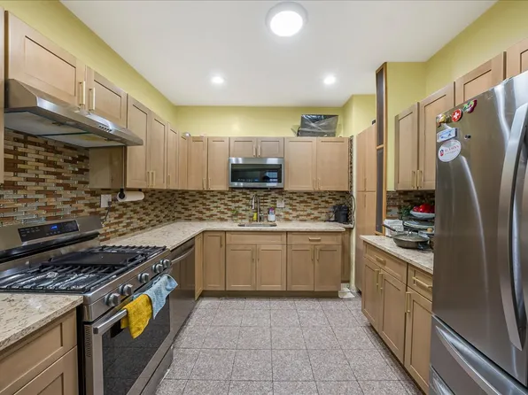 84-05 102nd Street image 9 of 31