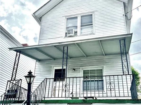 823 Crest Ave, Charleroi, PA 15022